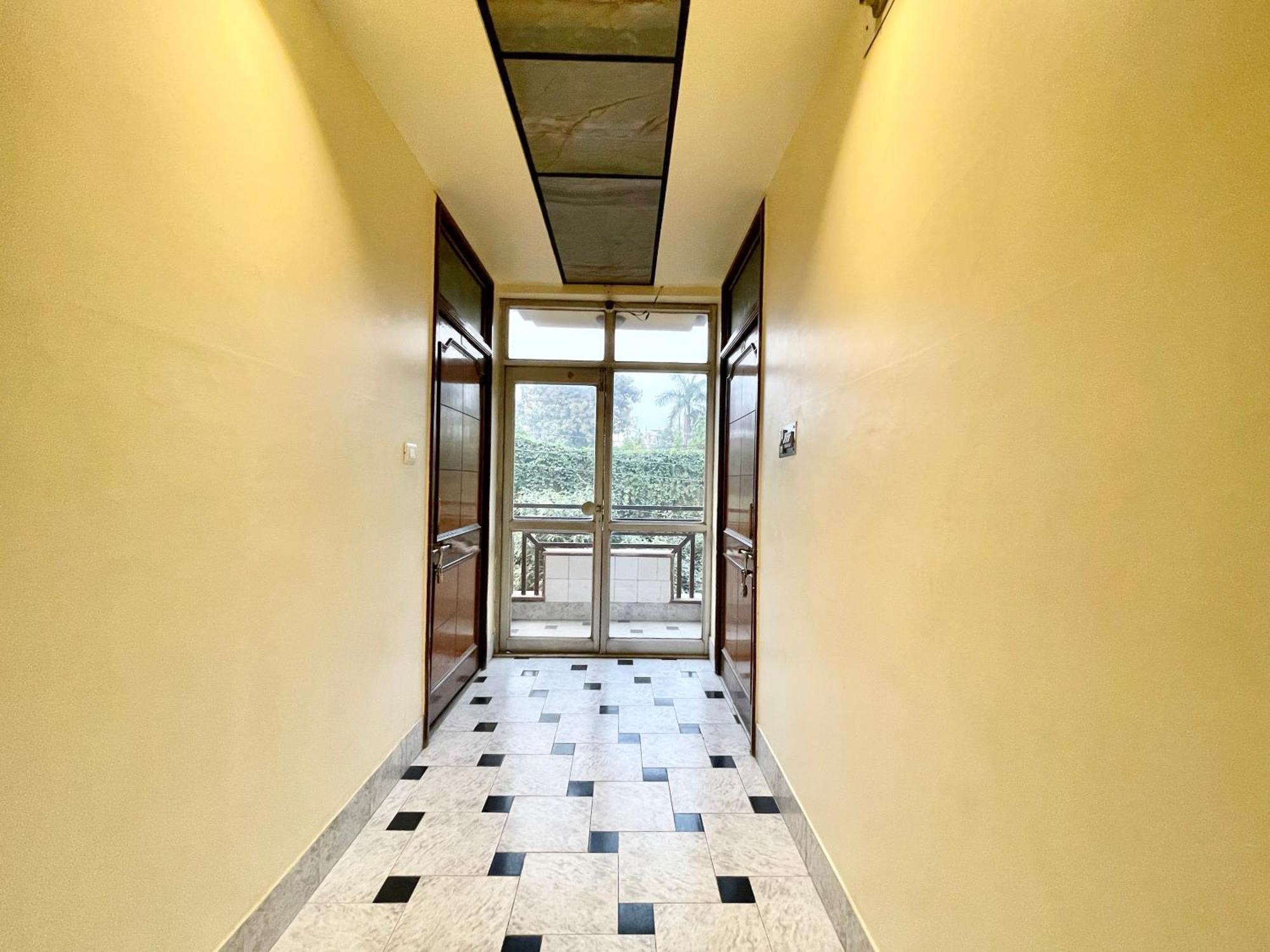 Hotel Shivam ! Varanasi होटल शिवम హోటల్ శివం ஹோட்டல் சிவம் Foreigner'S Choice ! Fully Air-Conditioned Hotel With Lift & Parking Availability, Near Kashi Vishwanath Temple, And Ganga Ghat, Best Hotel In Varanasi 2 Exterior foto